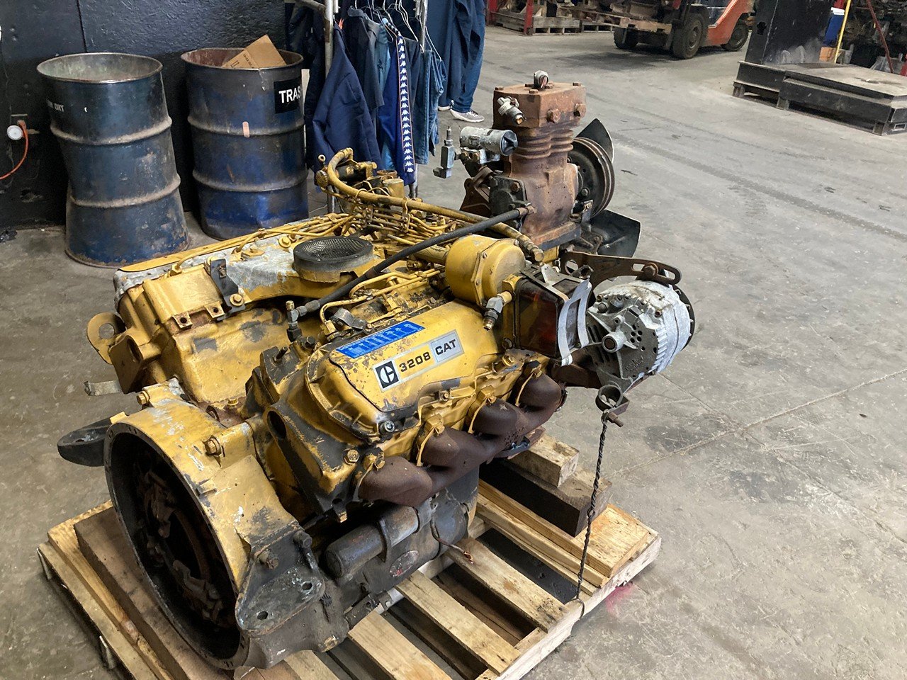 1985 Caterpillar 3208 210hp Diesel Engine 1985 Caterpillar 3208 210hp Diesel Engine - Image 6